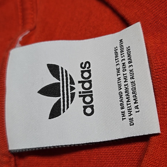 ADIDAS Vintage Men's Red short sleeves T-Shirt - Picture 9 of 9